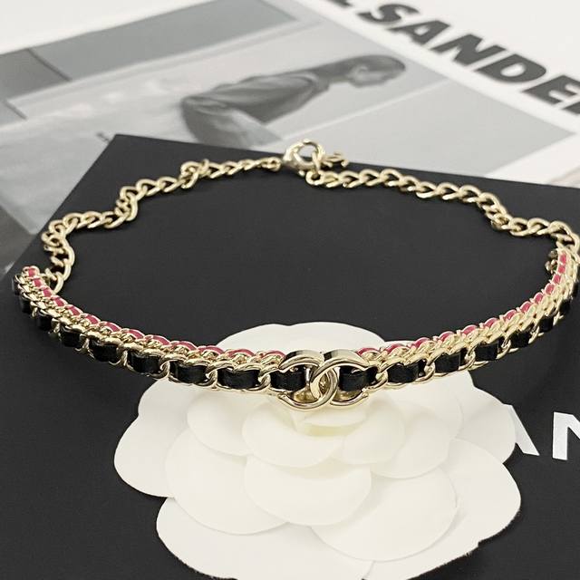 Chanel necklace hot-selling new models Chan 23 contrasting leather Chocker Sweet