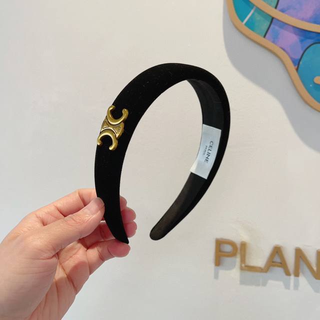 With packagingCeline retro internet celebrity velvet material popular headband,