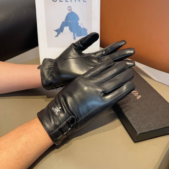 Prada men's new sheepskin gloves, fashionable gloves, warm and velvet lining fo