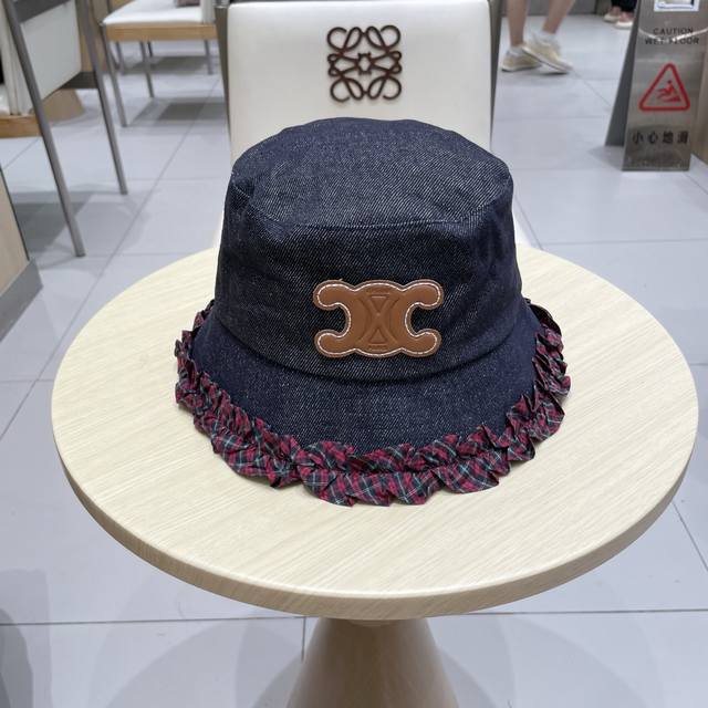 Celine Celine sweet color matching lace denim fisherman hat women's autumn face