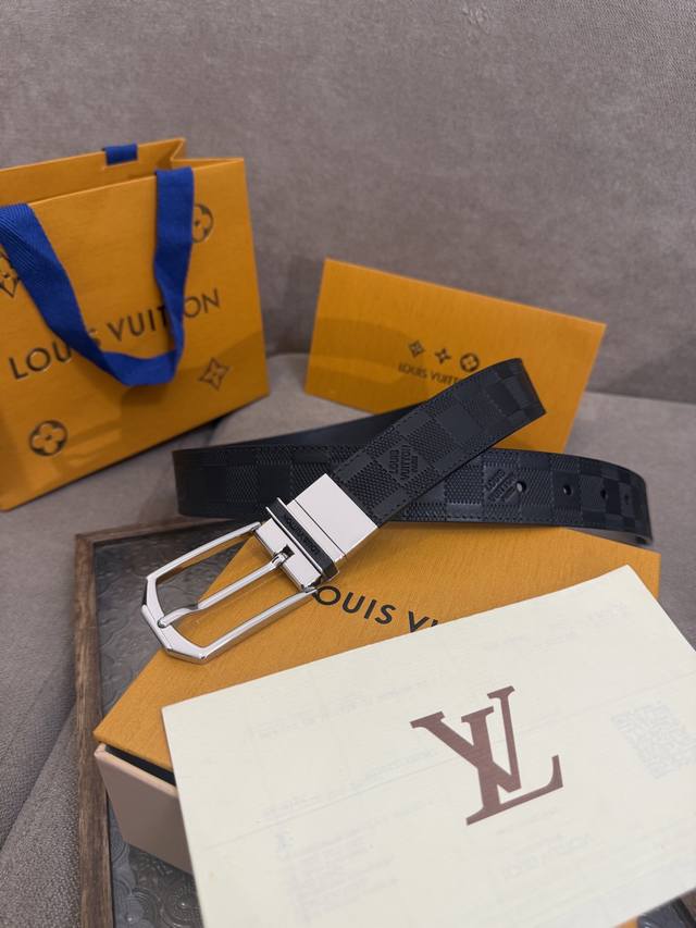 Lv 3.5 Belt, the Slender reversible belt offers sleek lines, modern style, and u