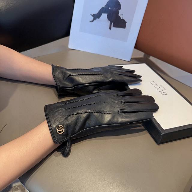 Gucci sheepskin gloves, fashionable gloves, warm and velvet lining for autumn an