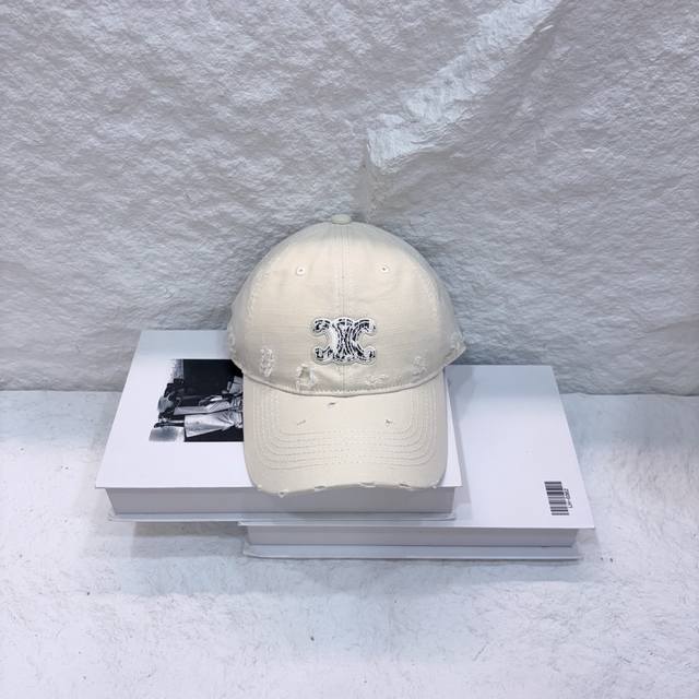 Run VolumeCeline ~ New Washed Baseball CapSweet and Cool Baseball Cap ~ A Must-H
