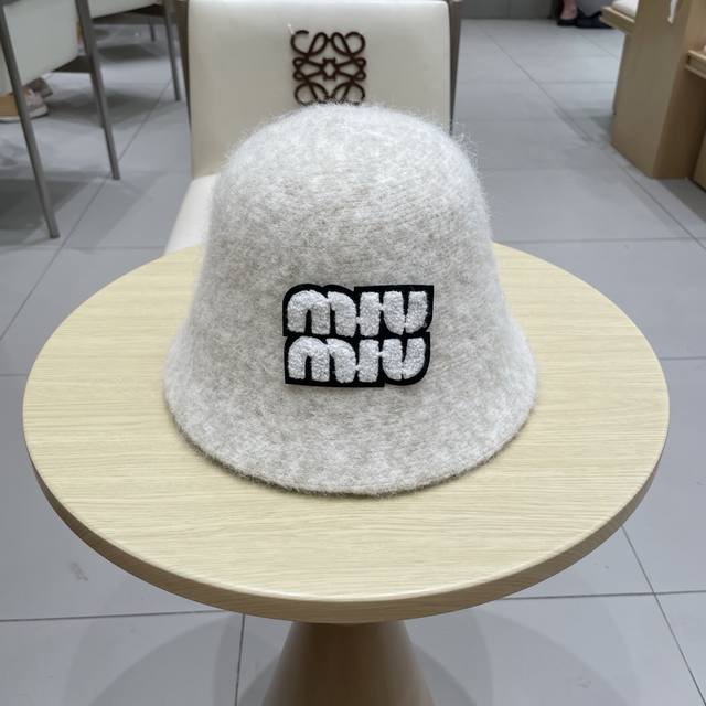 Miumiu woolen bucket hat for women in autumn and winter, all-match, fashionable,