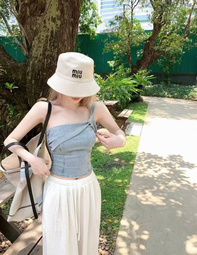 Miumiu double-sided bucket hat one-to-one mold customization, head circumference