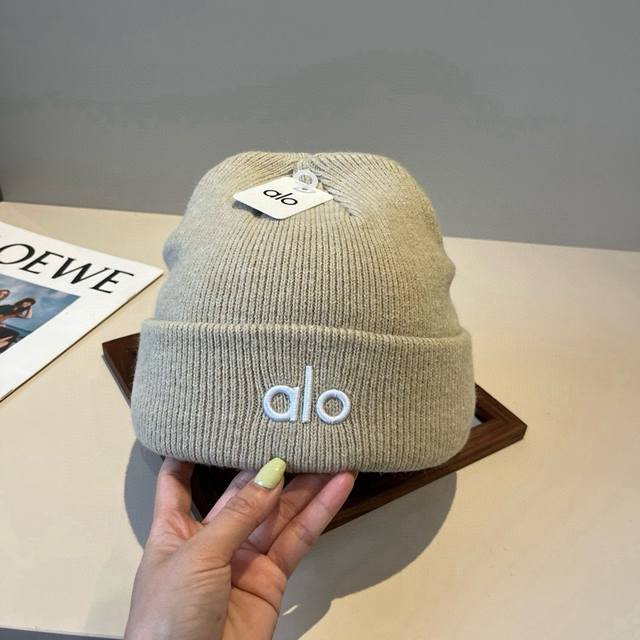 Alo new knitted wool hat DDD