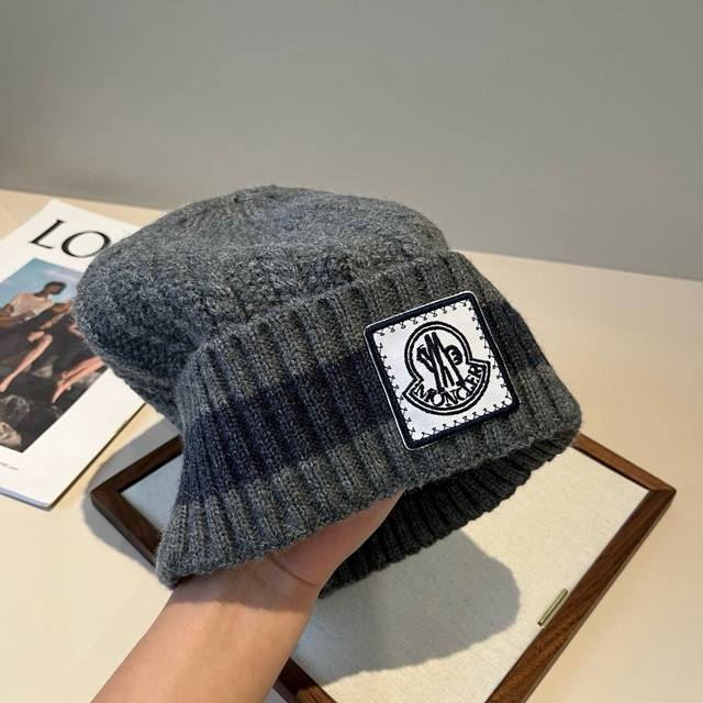 Moncler knitted wool hat DDD