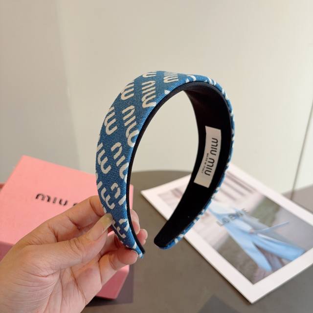 with packagingMiumiu's new denim double-layer headband! Specially crafted from