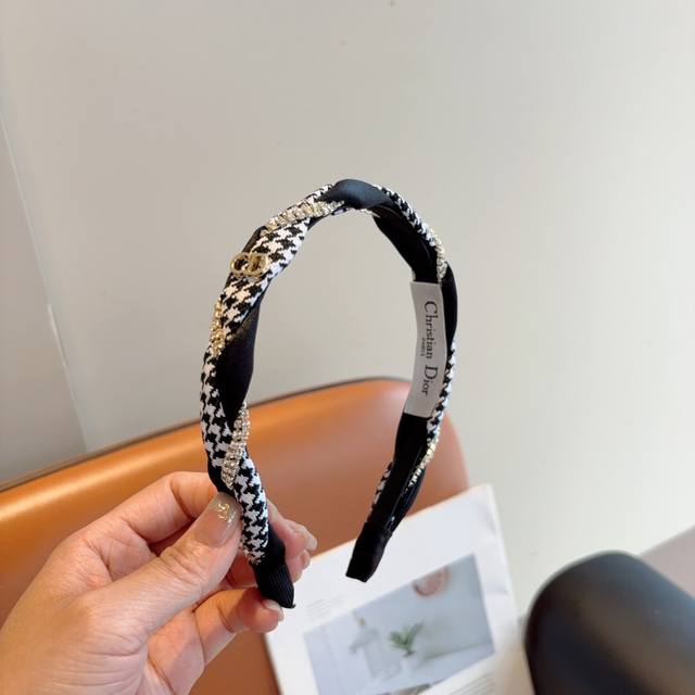 with packaging Dior houndstooth classic letter headband, counter quality makes
