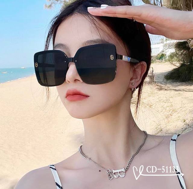 Dior DDD. Polaroid resin polarized lenses. DDD. Tr90 frame. Lightweight and comf