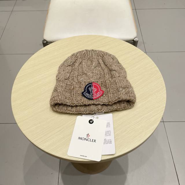 Moncler knitted wool hat DDD