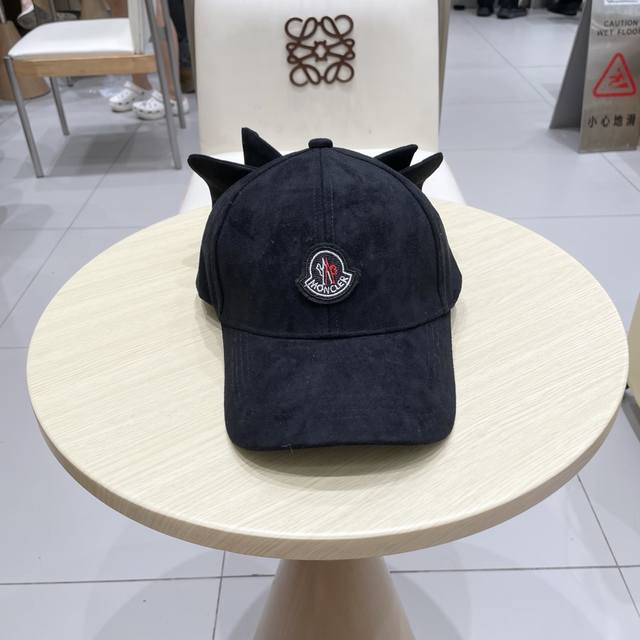 Moncler 2025 new big bow baseball hat for women, sweet and cute, versatile and a