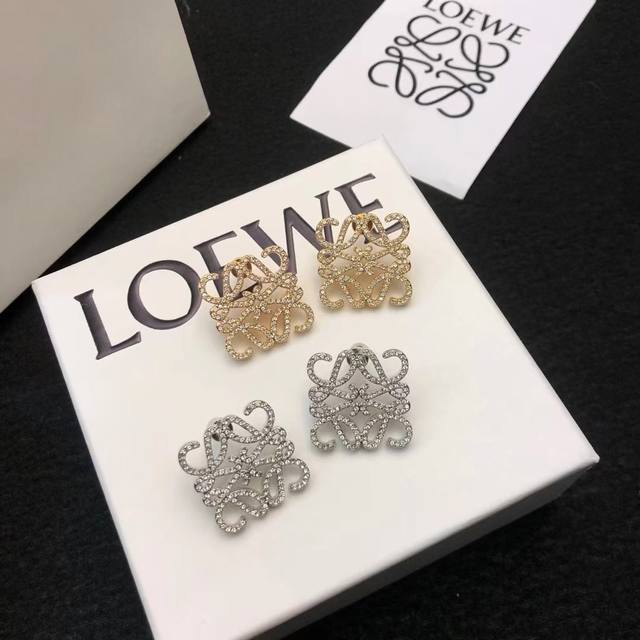 Loewe's charm is irresistible, the new favorite in the fashion circle Loewe's ch