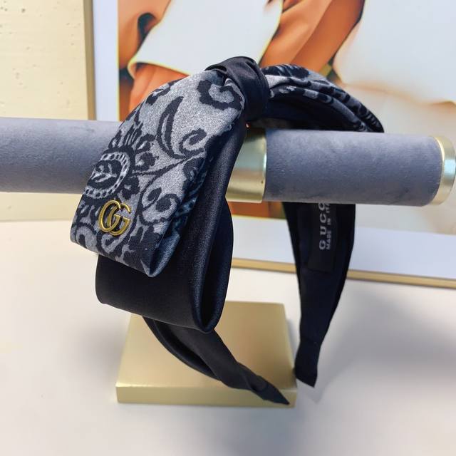 Gucci Gucci headband satin bow retro logo light luxury style headband temperamen