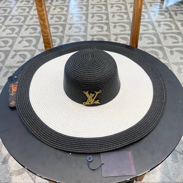 Lv Louis Vuitton 2025 new straw sun hat with large brim, beach style, simple and