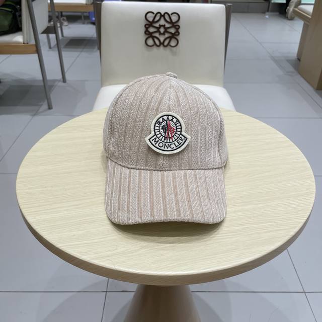 Moncler new baseball cap, fashionable street style, very good style, favorite of