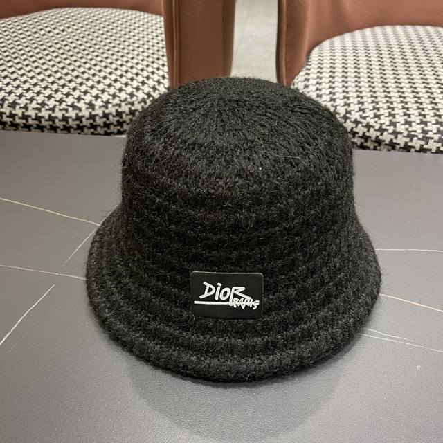Dior solid color retro large head circumference fisherman hat women 2025 new sty