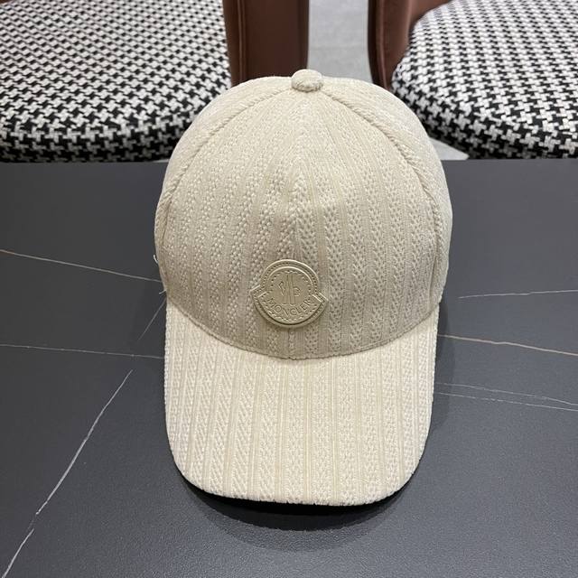 Mongolia hat women's autumn letter embroidery Korean warm duckbill cap all-match