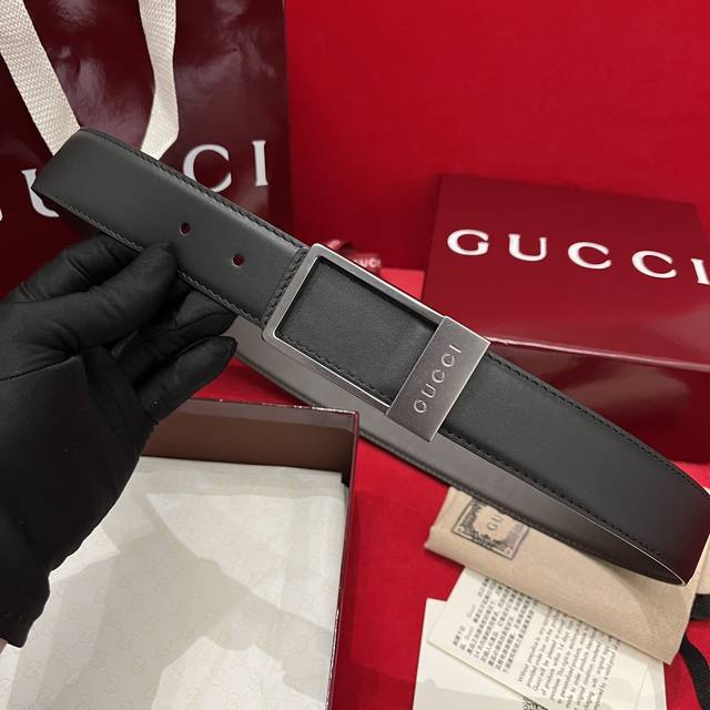 GUCCI men's belt, width 35mm, made of double-sided soft calfskin with exquisite