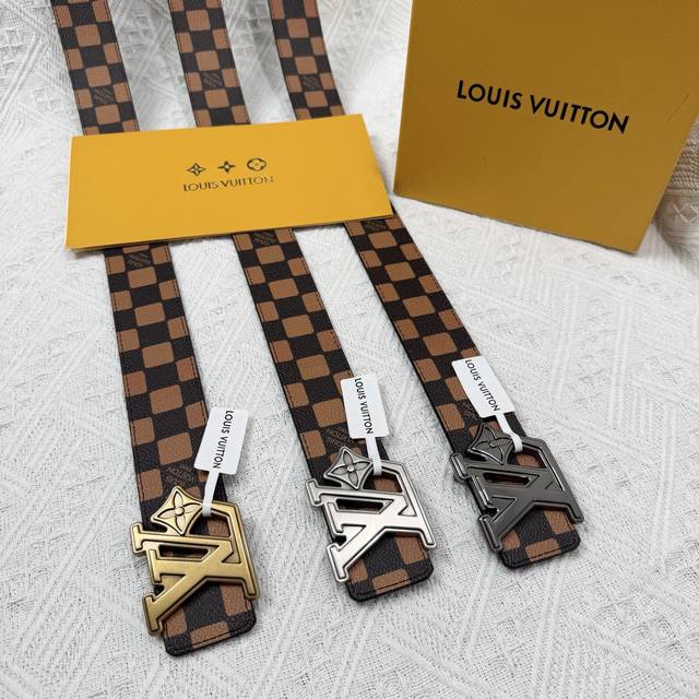 Lv Men's new belt 4.0 wide counter-matched material, each pattern is a classic s