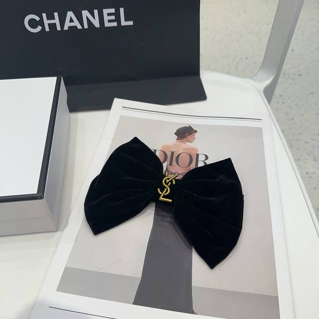 with packaging boxYsl Saint Laurent new spring clip, elegant and beautiful, fas