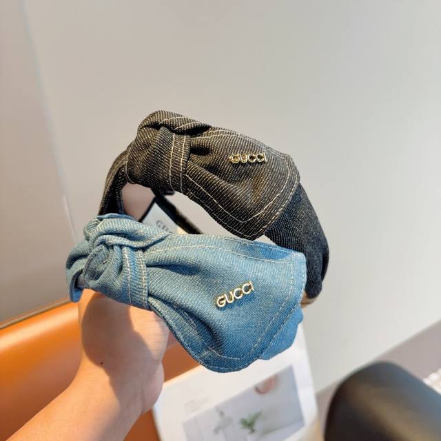 with packaging Gucci's new bow-knot denim wide-brimmed headband, a must-have it