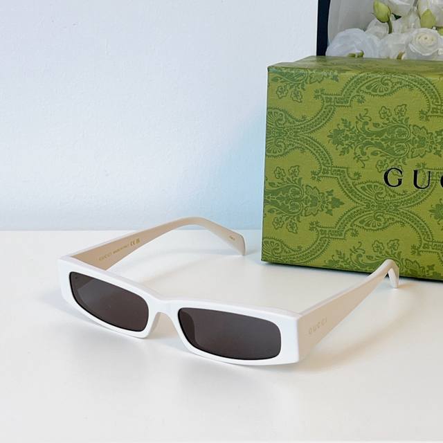 Gucc* Original delivery color picture Mod: Gg1778S Size: 57 mouth 17-145 DDD