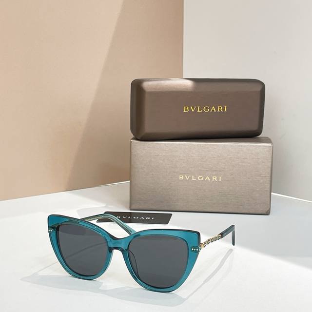 Bvlgar*Model: Bv8239Size: 53 ports 19-140 DDD
