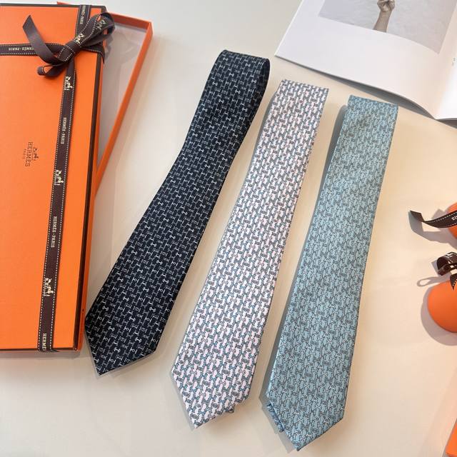 Special men's new printed tie series with a variety of buckle ties. Rare H prod