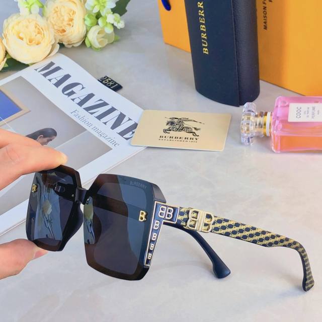 Burberr* Sunglasses Fashion Sun Visor High-end 2025 New Women's Sunglasses Polar