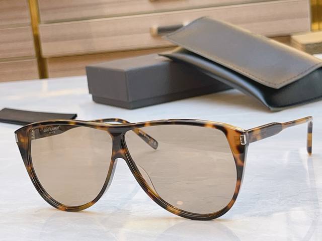 Saint Lauren* new sunglasses, Model: Sl731, Size: 65cm 5-145cm DDD
