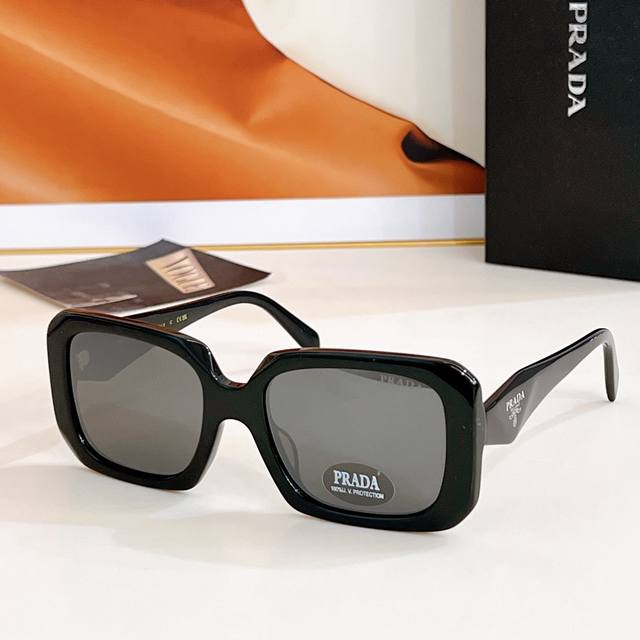 Prada Model: Pr 1755Ls Size: 55 ports 20-145 DDD