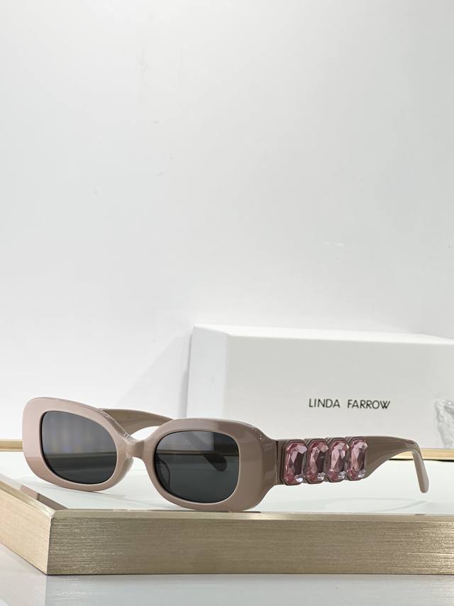 Lindafarrow Mod: Lfl 1117 Size: 52 ports 21-140 DDD