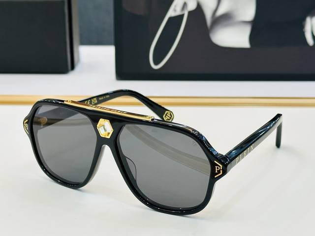 Philipp Plein Spp10M Size: 61 ports 13-145 C DDD