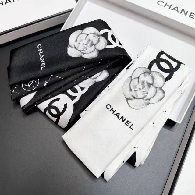 Same style as the counter! Chanel headband and ribbon style! Can be used as a sm