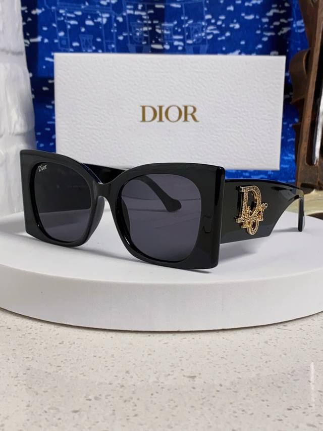 Dior 2025 summer new European and American personality large frame butterfly sha
