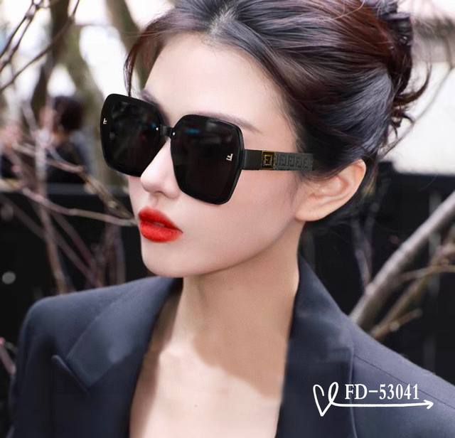 Italian Fendi DDD. Polaroid resin polarized lenses DDD. Tr90 frame is lightweig