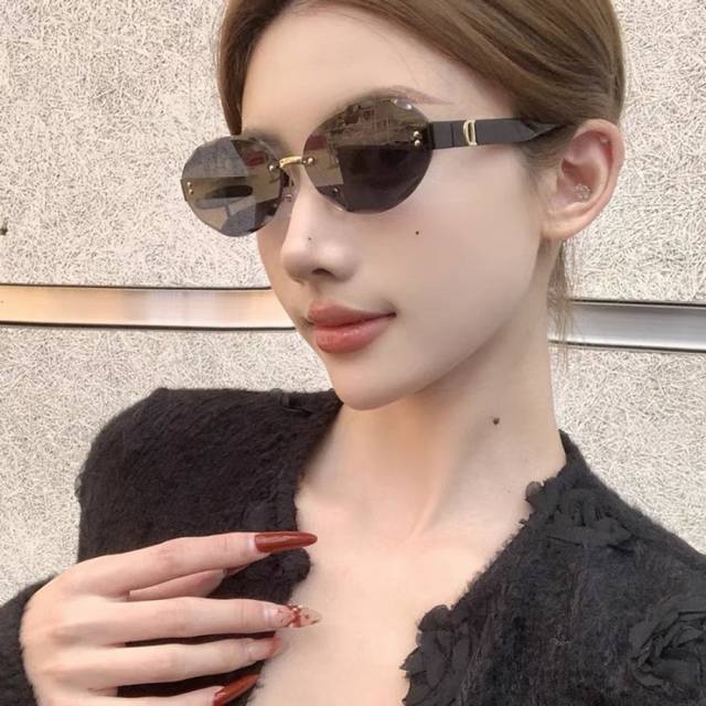 Dio* Hot Girl Sunglasses Women American Internet Celebrity Style Oval Frameless