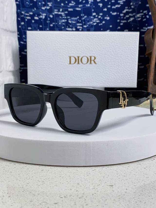 Dior 2025 new style fashion ultra-light square line large frame glasses UV prote