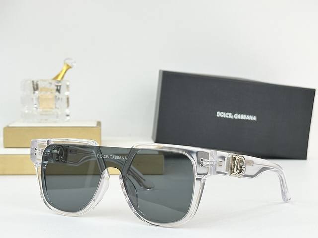 Dolce&Gabban* Mod: Dg6693 Size: 52 ports 20 145 DDD