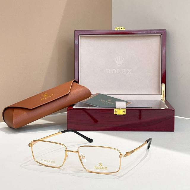 Box 30 Role*Model