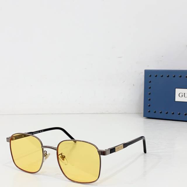 Gucc*Model: G1799Ssize: 54 ports 20-145 DDD
