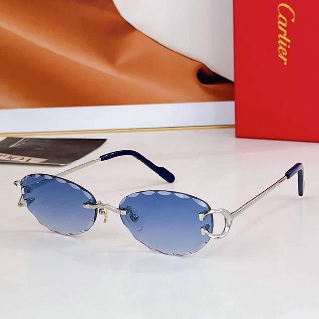 Cartie* Model: Ct0599S Size: 55 ports 17-142 DDD