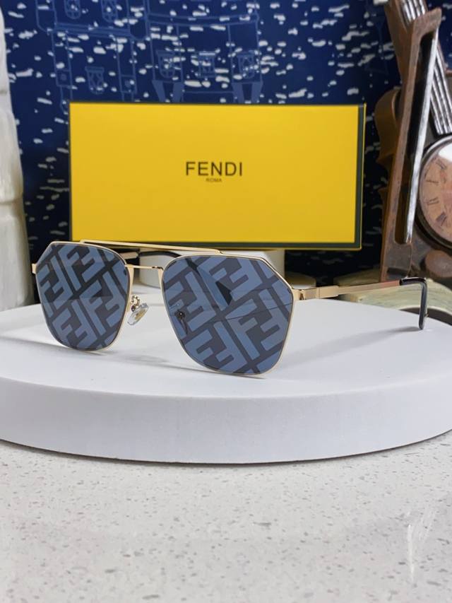 Fendi Fendi 2025 new letter sunglasses European and American fashion sunglasses