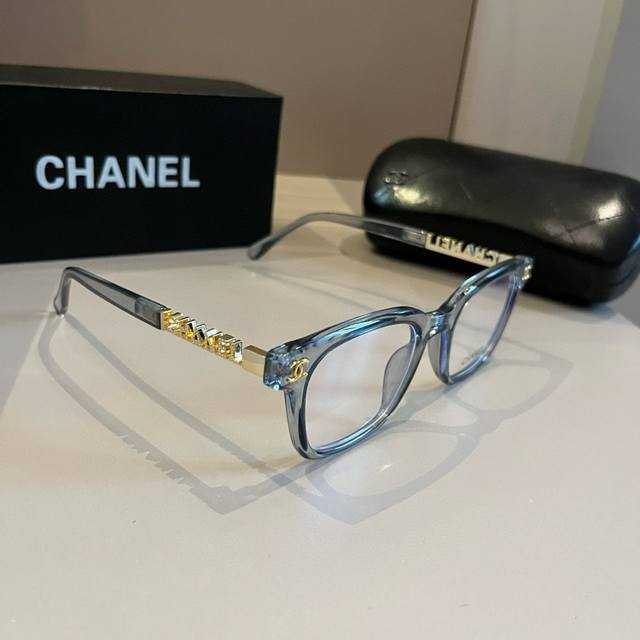 Chanel official early spring new style, many celebrities also wear Chanel new la
