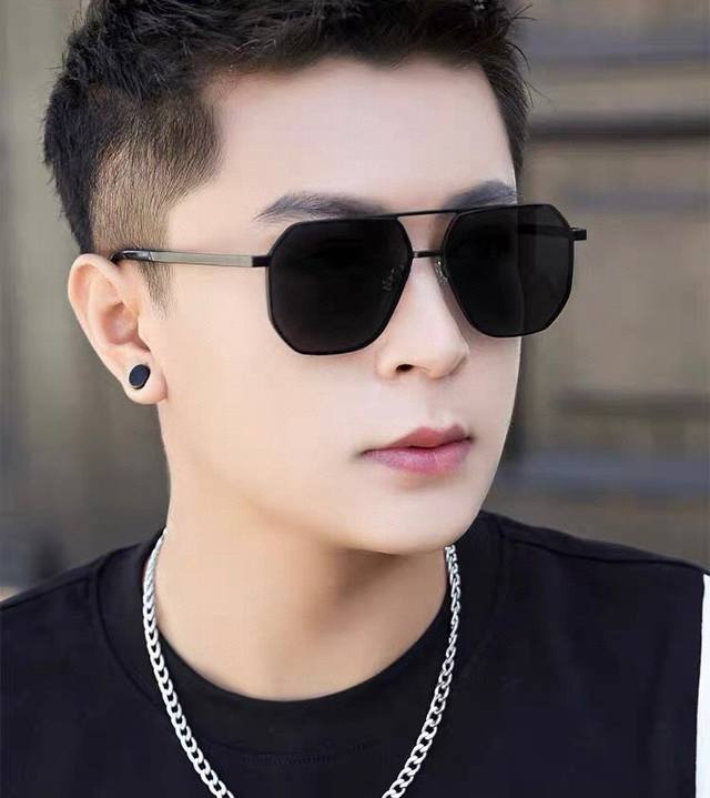 Gucci Men's Colorful Aviator Polarized Sunglasses Material: HD Nylon Thickened C