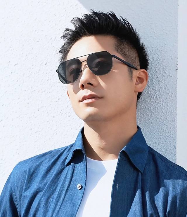 Lv Men's Colorful Aviator Polarized Sunglasses Material: HD Nylon Thickened Card