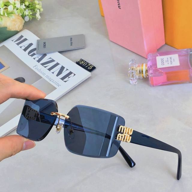 Miumi* New Miumi European and American frameless high-end sunglasses retro inter