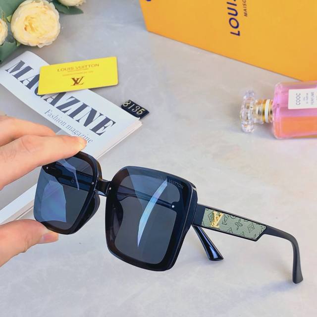 Louis Vuitto*Li Sheng's same sunglasses for women, large frame, slimming, versat