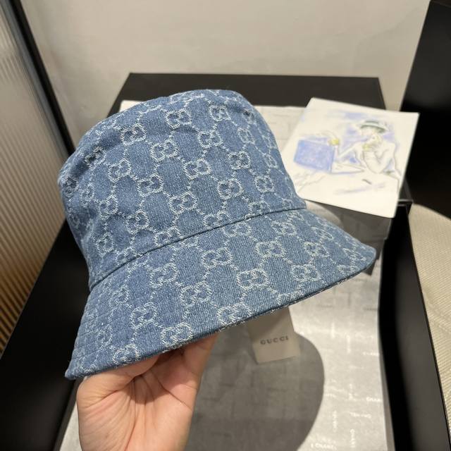Gucci new denim bucket hat DDD